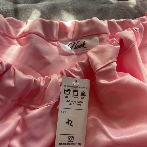 Pink Ruffleta 2 pc skirt set 💞 - Picture 7 of 10